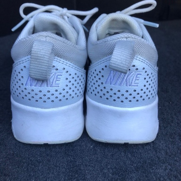 Nikes - Picture 3 of 4